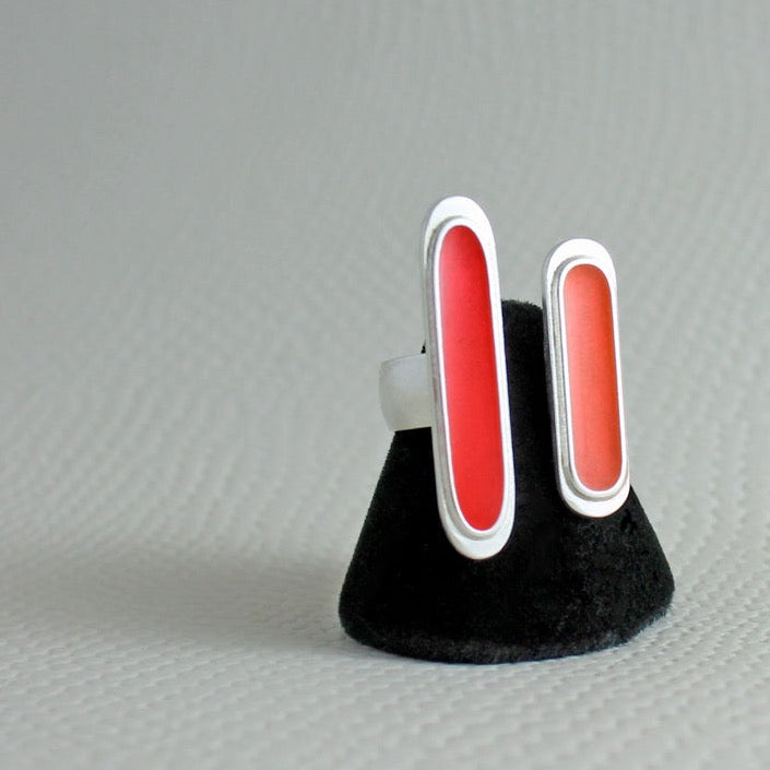 Capsule Ring