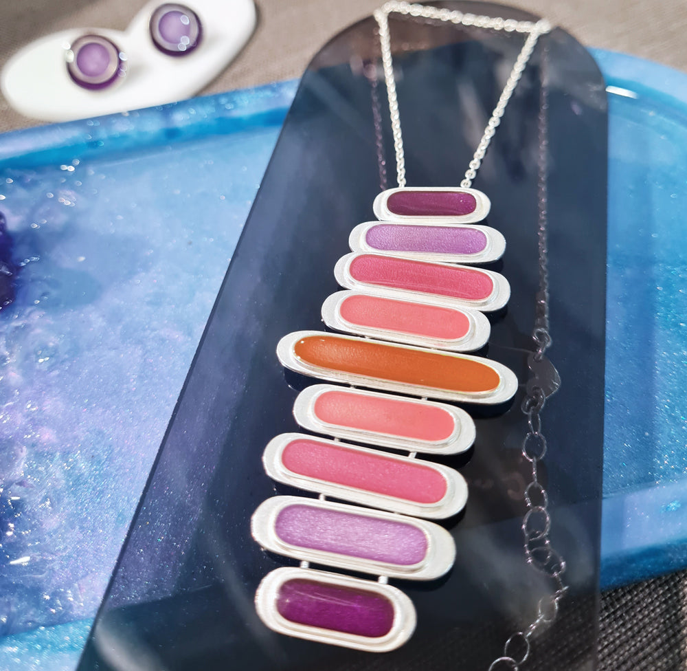Capsule Hive Pendant
