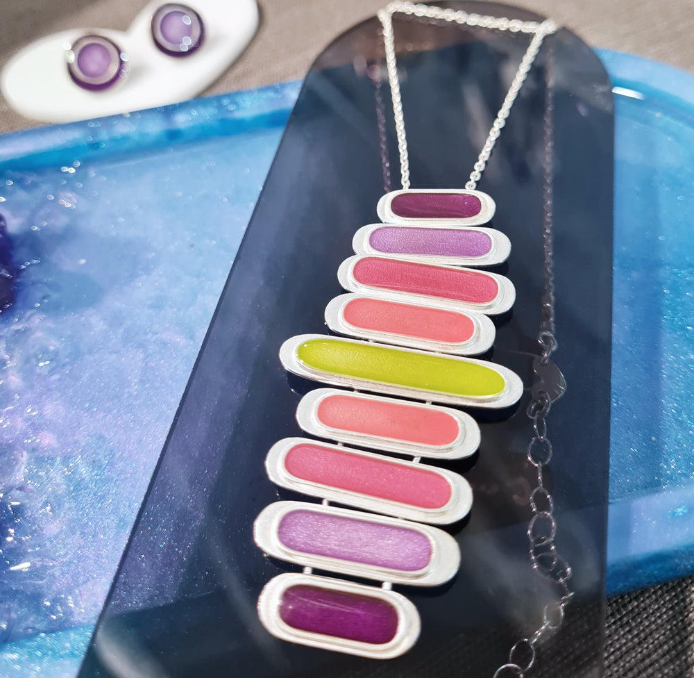 Capsule Hive Pendant